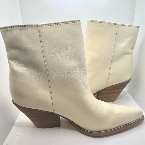 NWT Sam Edelman Womens Jane Leather Pointed Toe Ankle Boot. Color:Ivory Size:9.5 - Picture 6 of 17
